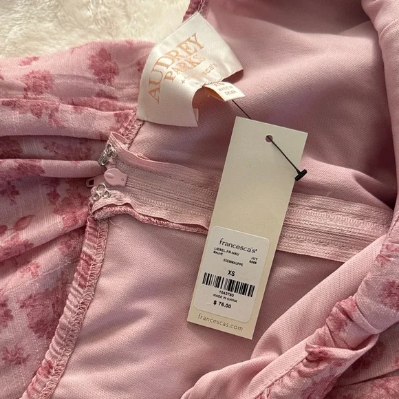 Floral Pink Off the Shoulder Dress - Picture 2 of 3